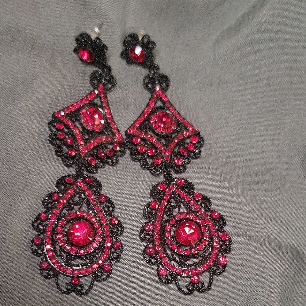 Stunning Black Filigree & Deep Wine Red Crystal Earrings Dramatic Bold 4"